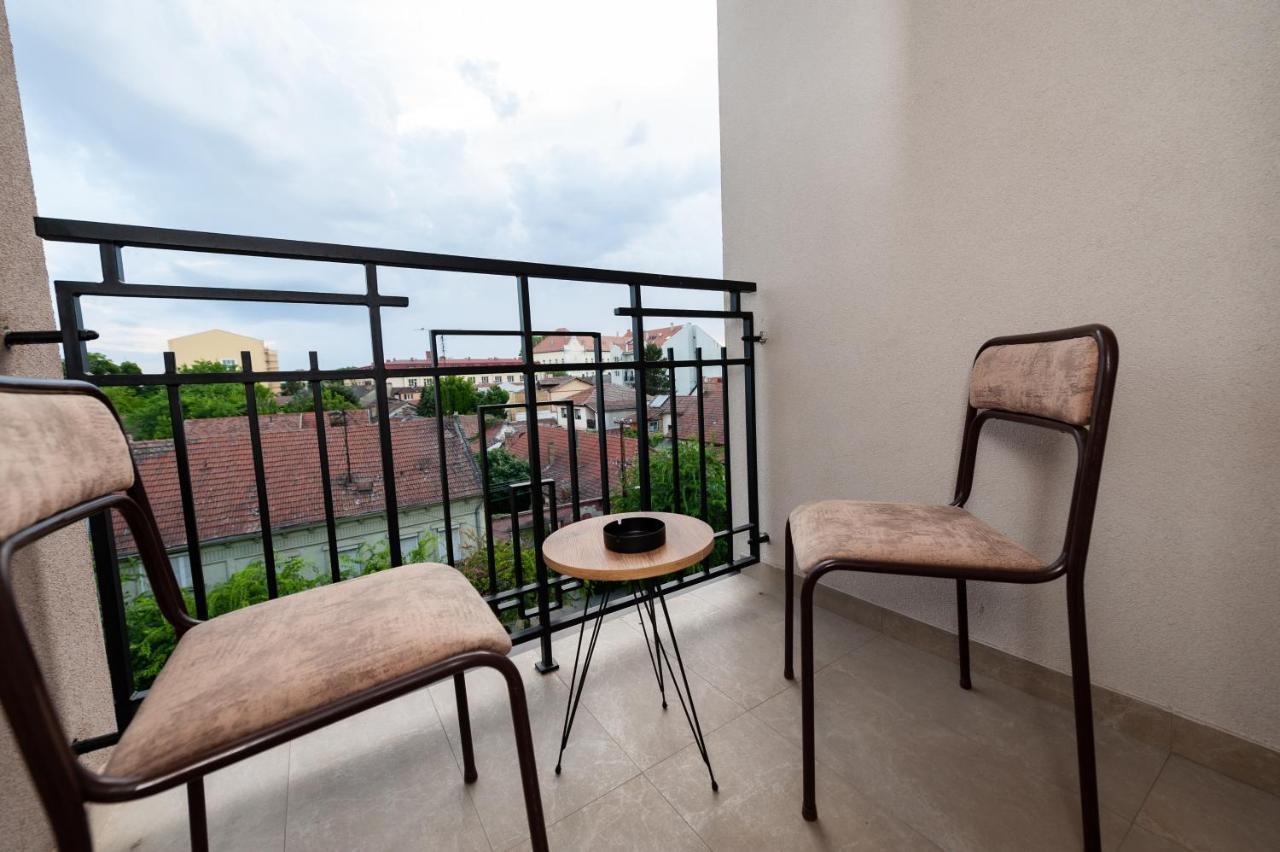 Apartman Mia ซูโบติกา ภายนอก รูปภาพ