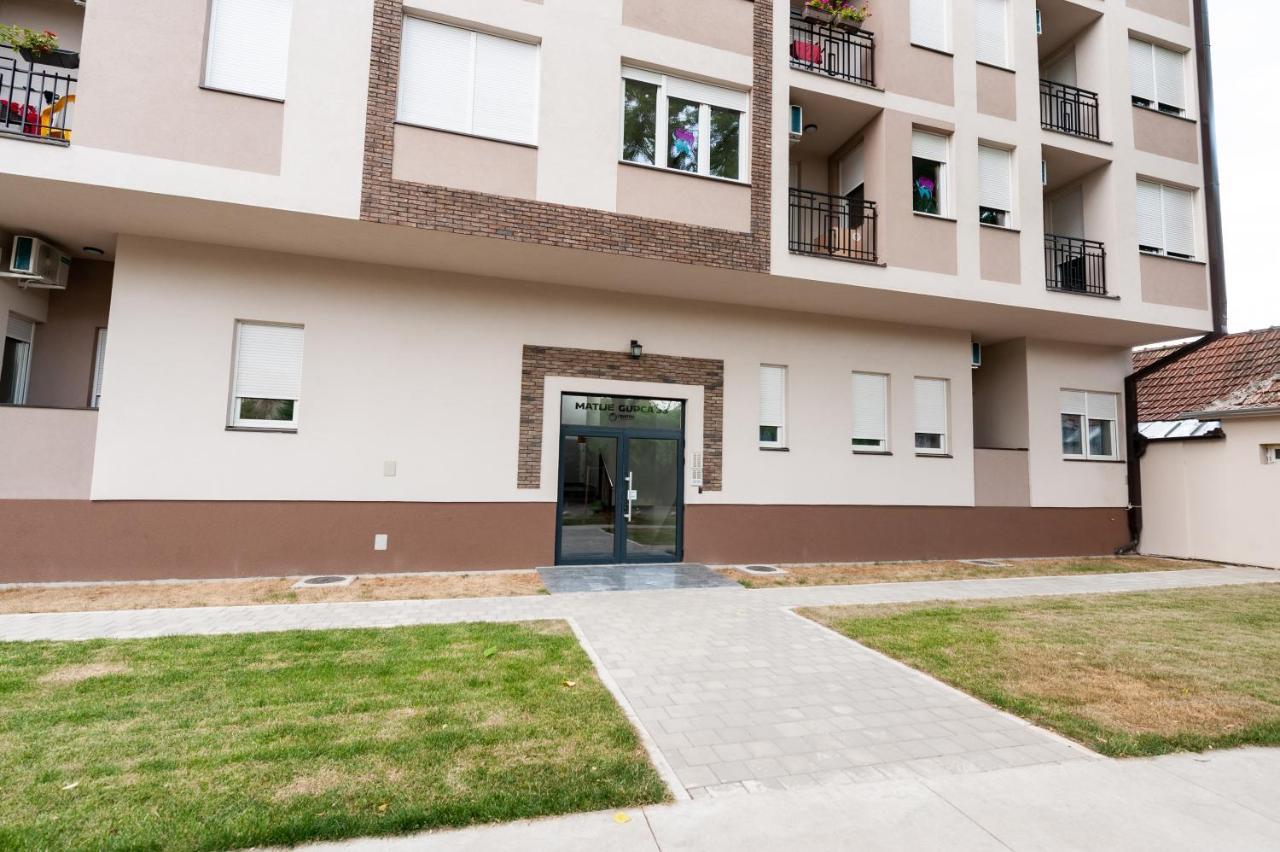 Apartman Mia ซูโบติกา ภายนอก รูปภาพ